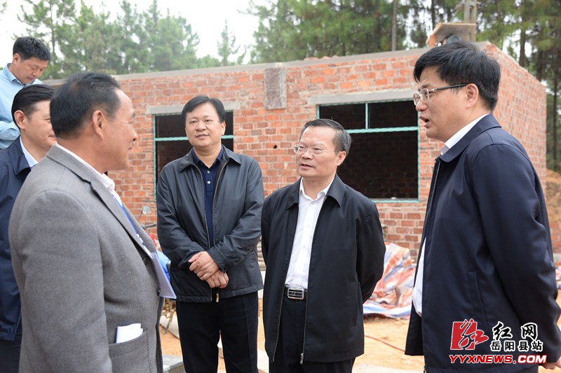 胡忠雄来我县调研村级综合服务平台建设