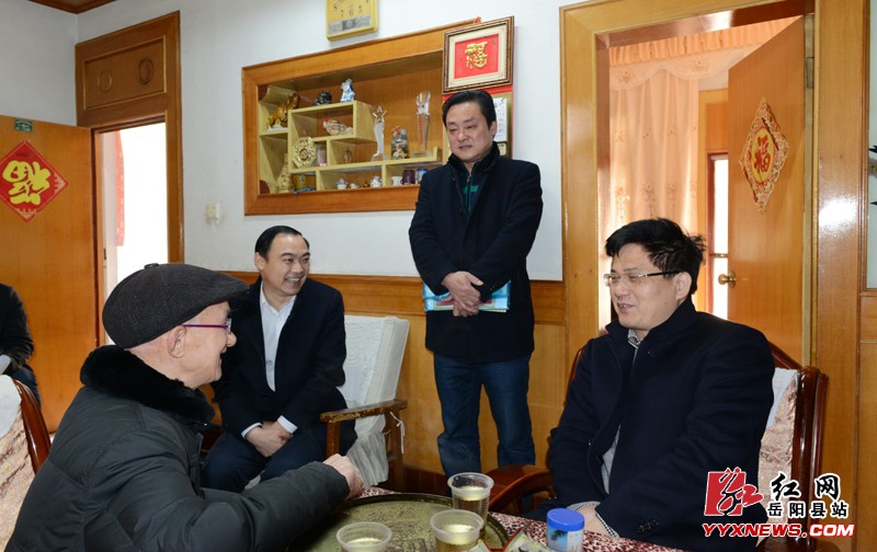 真情温暖送到家 田文静走访慰问特困户