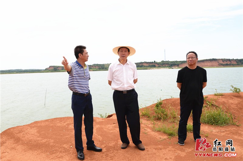 红网岳阳县分站7月26日讯(记者 李雨桑)7月25日,县政协主席袁陆保带领