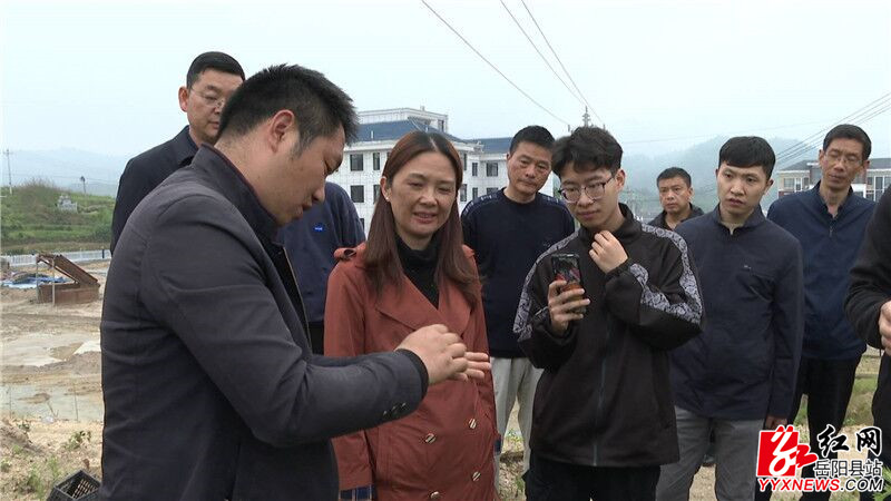 C{FG}G0NE[XDG5X)QN4S_BA.jpg C{FG}G0NE[XDG5X)QN4S_BA.jpg