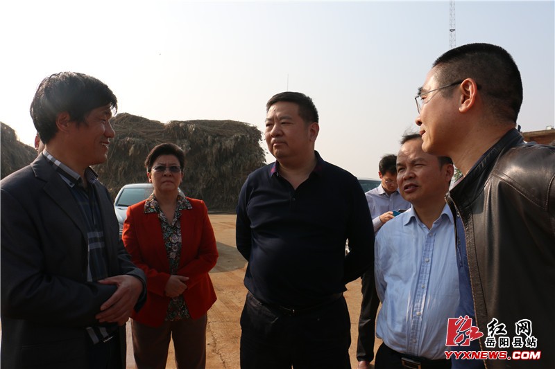 省发改委副主任卓群到丰利纸业调研