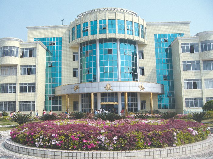 美丽校园之岳阳县三中