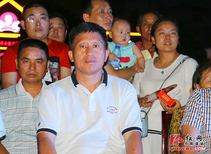 “湖南全民鸽业”广场舞队7出征“国赛”