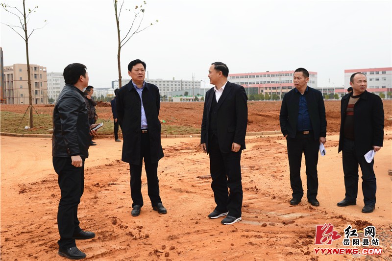 谈正红来我县督战园区大会战