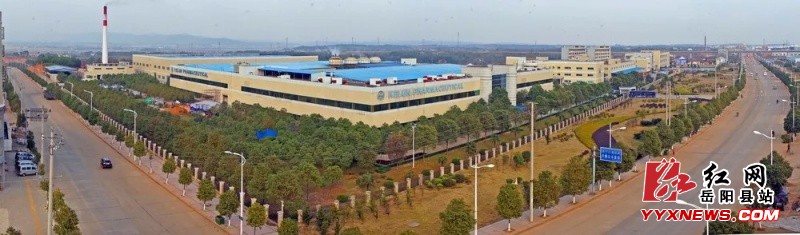 曾平原接受省媒采访 畅谈我县发展