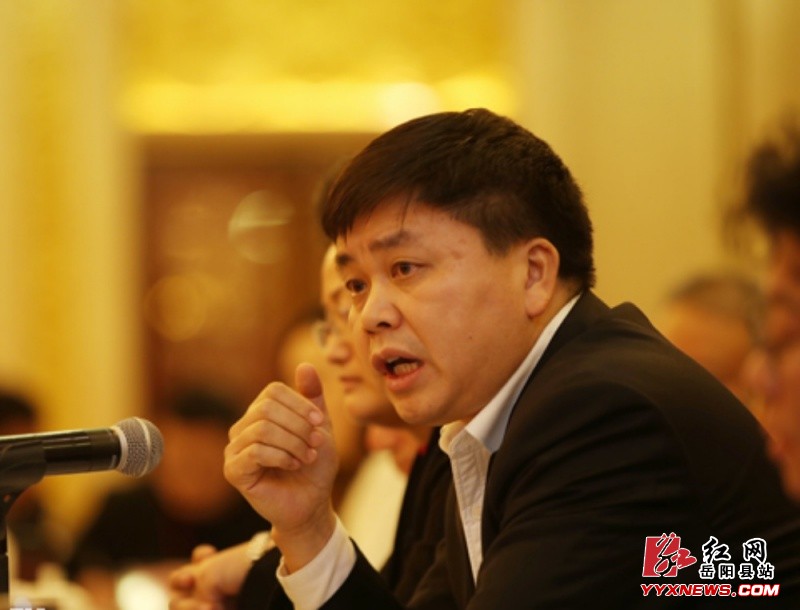 曾平原接受省媒采访 畅谈我县发展