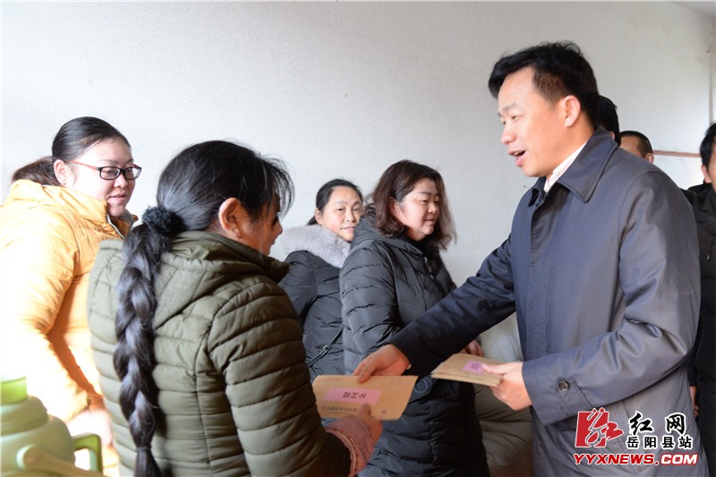 ��������ο���ϵ�Ա������Ⱥ��