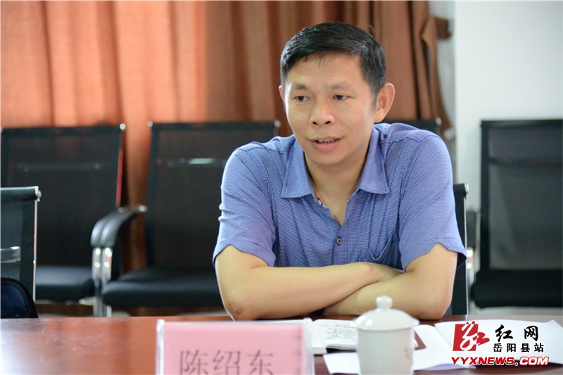 监委主任陈绍东到黄沙街镇三和村就美丽乡村示范创建工作现场办公,县