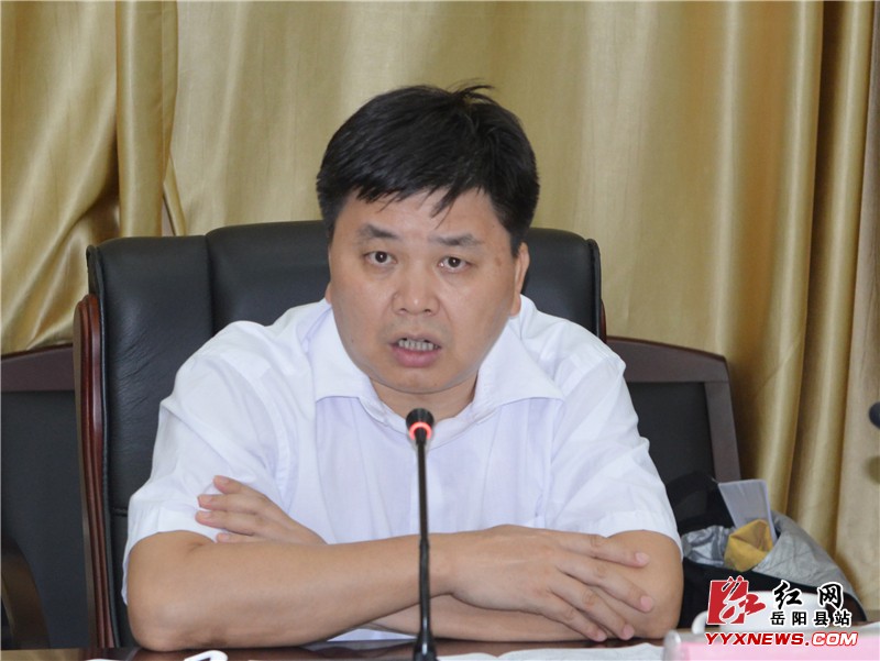 曾平原主持召开第19次政府常务会