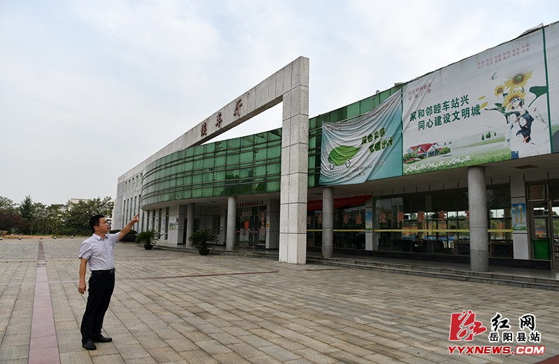 王卫兵暗访 推动文明创建工作常态化