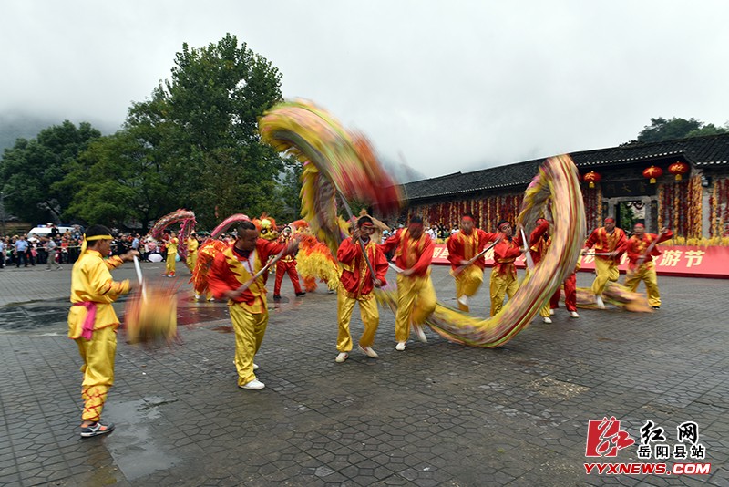 张谷英村:庆丰收 晒金秋