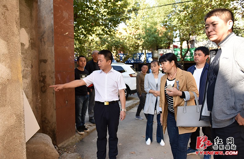 王卫兵到车站路督查文明创建工作