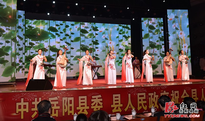 ���ؾ�����ף�ĸ￪��40�����ߴ�����������