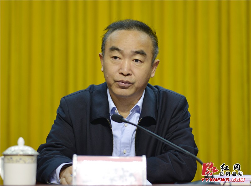 ������ף�����ˡ������Ͷ���Ů��