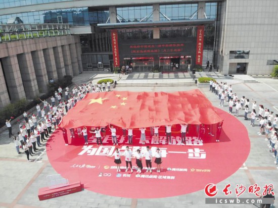 ����23�գ����Ҽ�ס�ڽ��·��ȫ��������ʽ�ڳ�ɳ���·���С���ɳ����ͨѶԱ ���� ��