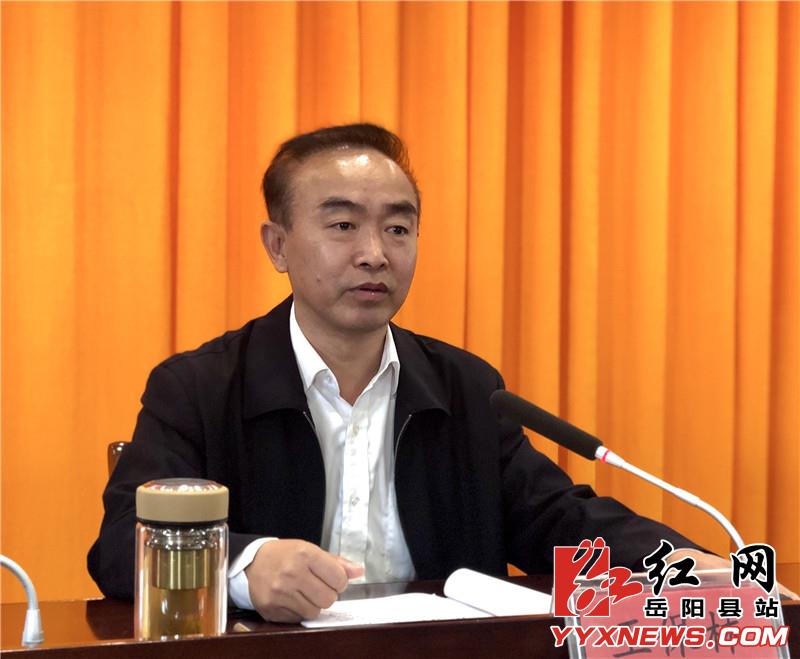 王保林为新开镇党员讲党课