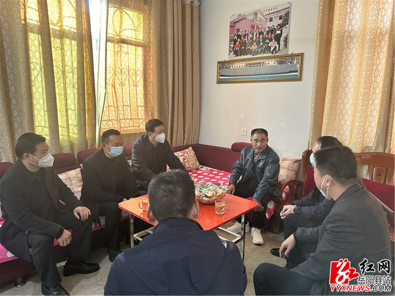 贺运生慰问 (5)_副本.jpg 贺运生慰问 (5)_副本.jpg