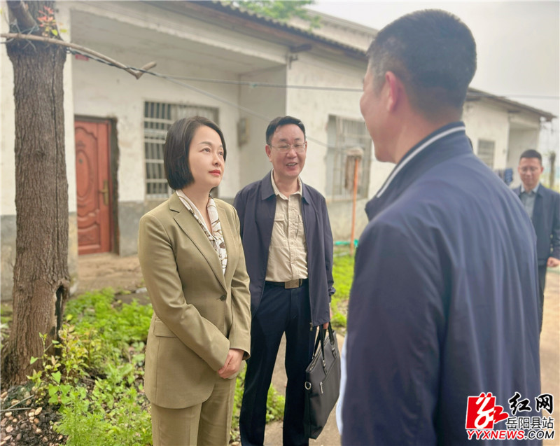 宋华深入多个乡镇调研渔民安置保障等工作